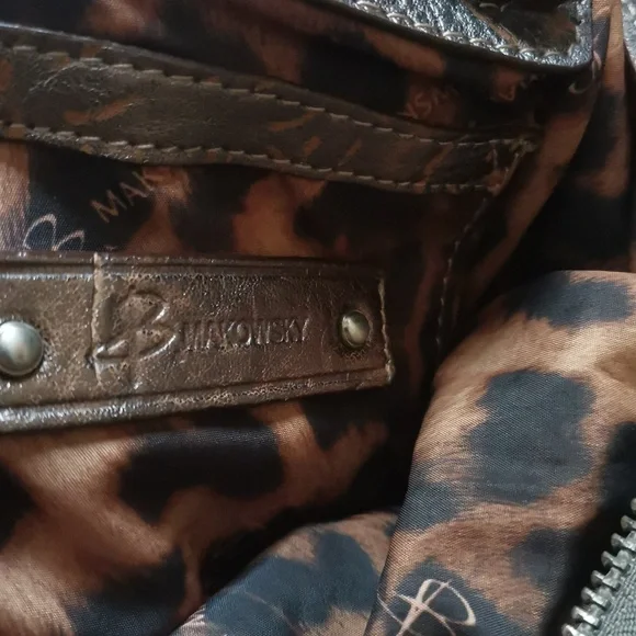 B. Makowsky  Leather Shoulder Bag‎ - Picture 9 of 10